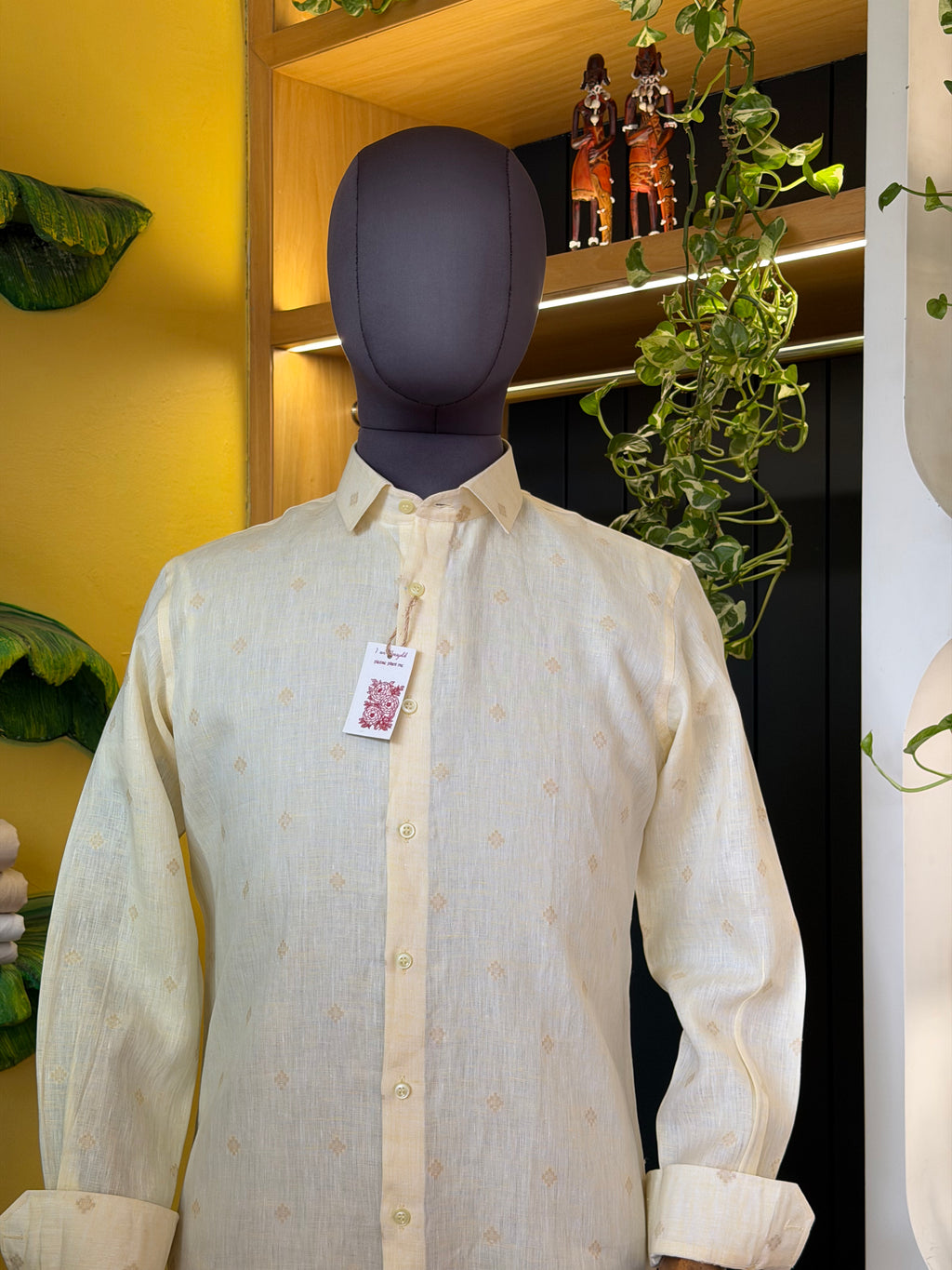 Politico mens shirt wheat on white jacquard linen